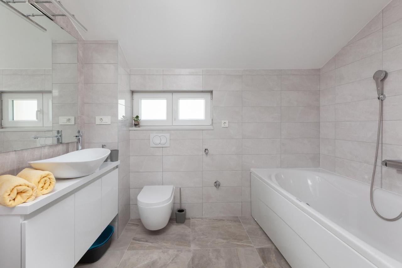 Apartments Galic ポドゥゴラ エクステリア 写真
